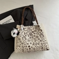 Sac fourre-tout en tricot crème avec motifs graffiti marrons et charm panda peluche - Avec Pendentif / Marron