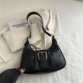 Borsa a spalla nera a mezzaluna con fibbia vintage e dettagli con cerniera - Nero