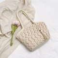 Borsa tote in corda di cotone beige tessuta a mano con pois marroni e nappina decorativa - Bianco Crema con Pendente