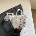 Bolso saco blanco con estampado de cerezas, correa ajustable y dije de cereza lindo - Sin colgante / Blanco