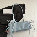 Sac baguette bleu clair avec dentelle blanche et détail de nœud pour femme - Bleu