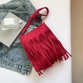 Bolso bandolera vintage fucsia con flecos en ante sintético y correa ajustable - Rojo