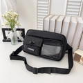 Borsa a tracolla nera in nylon impermeabile con doppie tasche anteriori e cinghia - Nero