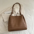 Bruine tote tas met krokodillenprint, geknoopte riemen en een retro uitstraling - Bruin