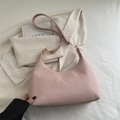 Rosa gewebte Hobo-Schultertasche mit verstellbarem Lederriemen und minimalistischem Design - Rosa
