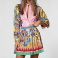 Tweeledige set met barokke print bestaande uit shirt met lange mouwen en plooirok - S / Roze