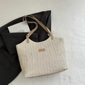 Elegante borsa tote in tessuto crema con motivo a spina di pesce ed etichetta in pelle - Cachi