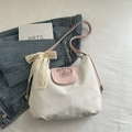 Borsa a tracolla in velluto crema con patta rosa a cartoni e fiocco in pizzo - Bianco Senza Pendente