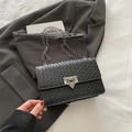 Chic black woven chain shoulder bag with silver hardware for women fashion - Black
