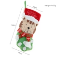 Grüner Weihnachtsstrumpf mit Katzenmotiv und roter Stickerei für Haustiergeschenke - Kleine Katze Stil
