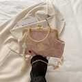 Elegante borsa in stile Qipao con motivi floreali, manico dorato e nappa decorativa - Rosa
