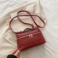 Elegant deep red woven texture small square handbag with dual zippers and gold hardware - Red