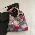 Vintage τσάντα καμβά με φλοράλ σχέδια patchwork και ετικέτα C'est La Vie για γυναίκες - Στυλ με Δερμάτινο Λουράκι