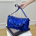 Sac bandoulière bleu à paillettes avec chaîne argentée et forme demi-lune pour soirée - Bleu