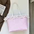 Rosa Canvas-Einkaufstasche mit elegantem weißem Spitzenbesatz und Stickerei-Detail - Rosa