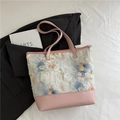Schicke Shopper Tasche aus Spitze mit rosa Ledergriffen und Blumenstickerei - Rosa