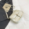 Retro cream saddle shoulder bag with vintage texture and gold hardware for women - Off-white