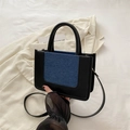Sac à main chic en cuir noir et denim bleu avec bandoulière réglable amovible - Noir