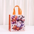 Halloween Geschenktüte aus Vliesstoff mit Geister- und Kürbismotiven in Orange und Weiß - Kürbis Ballon Stil (5045-2) / 23x22x11cm