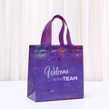 Sacchetto regalo viola in TNT con scritta Welcome to the TEAM e motivi festivi - Stile Decorazione Celebrazione Viola (1011-1)