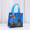 Sacchetto regalo blu in tessuto non tessuto con stampa fumetto supereroi - Blu-BOOM(9041-5)