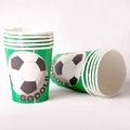 Groene wegwerppapieren bekers met voetbalontwerp voor sport verjaardagsfeestjes - Papieren beker