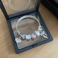 Silver steel bracelet with Hello Kitty and heart charms in a black suspension box - Cartoon Cat Bow Bracelet