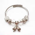 Elegante zilverkleurige bedelarmband met madeliefjes en dubbele belhangers voor vrouwen - Witte Sneeuwvlok Bel