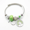 Verzilverde kabelarmband met groene kralen en emaille levensboom bedeltjes voor dames - Groene Boom