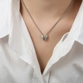Collar con colgante de corazón de plata pulida en acero inoxidable de estilo minimalista - 39+5cm / Color Acero