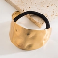 Portacoda in metallo dorato con finitura a martello e elastico nero per capelli - Oro Martellato