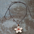 Bohemian shell flower pendant necklace with natural brown beads and adjustable wax cord - Sx339 - Shell Necklace