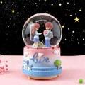 Carillon a sfera di cristallo luminosa per coppia con base rosa e sfondo di stelle - 80# Melodia Giovanile - In Piedi / Stili Casuali