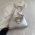 Borsa hobo argento metallizzato con grande fibbia dorata e tracolla fissa di classe - Argento