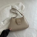 Elegante borsa sottobraccio color caffè latte in finta pelle opaca e fibbia d'oro - Cachi