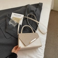 Bolso de mano blanco crema con lentejuelas doradas y elegante asa superior - Caqui