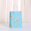 Light blue paper gift bag with yellow duck summer patterns and white rope handles - Summer Straw Hat Duck Pattern (486-2) / 21*15*8cm