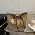 Tweekleurige kaki en bruine kunstlederen draagtas met een schattige pluche beer hanger - Met Hanger / Khaki