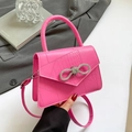 Petit sac carré rose fuchsia avec motif crocodile et nœud en strass brillant - Rouge Rose