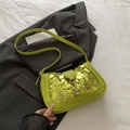 Sac baguette vert citron avec paillettes brillantes et boucle dorée rétro - Vert