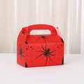 Detail der roten Spider-Man-Geschenkbox mit Spinnennetz-Mustern und Tragegriff oben - A026-3 Stil / Rot