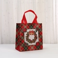 Bolsa de regalo navideña de tela no tejida con cuadros rojos y estampado de corona festiva - 23x22x11cm