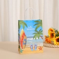 Detalle de bolsa de regalo Hello Summer con motivos de playa y asas trenzadas - Estilo Surf en la Playa Hello Summer (277-1)