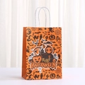 Bolsa de regalo naranja para Halloween de papel kraft con asas y estampados festivos - 21*15*8cm