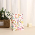 Detalle de bolsa de regalo Cinco de Mayo con motivos mexicanos y asa de cuerda blanca - Tema Blanco Folclore Mexicano (381-5)