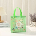 Grüne Vliestasche mit niedlichen Tieren und Thank You Aufdruck für Babygeschenke - Mittel / Grün