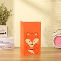 Dettaglio di sacchetto regalo in carta kraft arancione con volpe dei cartoni animati - Altezza 24 * Lunghezza 13 * Larghezza 8 / Stile Volpe (819-4)