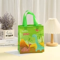 Sacchetto regalo verde in tessuto non tessuto con dinosauri e testo hello DINO - H23xL22xW11 / Verde