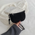 Borsa sottobraccio a mezzaluna nera satinata retrò con tracolla in corda intrecciata - Nero