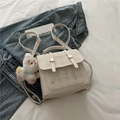 Mini mochila minimalista blanco crema con diseño de oso y accesorio de peluche suave - Blanco Con Colgante